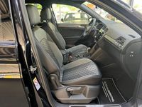 gebraucht VW Tiguan Allspace 4M R LINE BLACK STYL AHK STH 20"