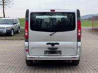 Gebraucht Renault Trafic 114 PS (83 kW) 2013 Silber Van / Kleinbus