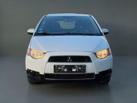 Gebraucht Mitsubishi Colt 95 PS (69 kW) 2011 Weiß Kleinwagen