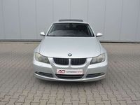 gebraucht BMW 330 i.A*Limo*LEDER*GSD*XENON*NAVI-PROF*KEYLESS GO