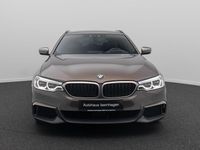 Gebraucht BMW M550 Performance 400 PS (294 kW) 2019 Champagner quarzx08braun Limousine