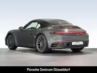 Gebraucht Porsche 911 Carrera Cabriolet 385 PS (283 kW) 2022 Achatgraumetallic Cabrio