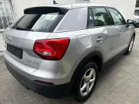 Gebraucht Audi Q2 Basis 116 PS (85 kW) 2018 Florettsilber metallic SUV
