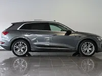Gebraucht Audi e-tron S-Line 300 kW (408 PS) 2020 Grau SUV