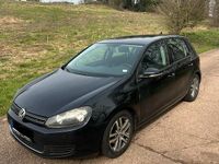 Gebraucht VW Golf VI 105 PS (77 kW) 2011 Schwarz Kleinwagen