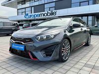 Gebraucht Kia ProCeed GT Comfort 204 PS (150 kW) 2024 Pentametal metallic/grau Kleinwagen