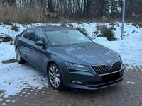 Gebraucht Skoda Superb Style 150 PS (110 kW) 2018 Grau Limousine