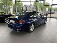 Używany BMW 330e Advantage 184 KM (135 kW) 2020 Niebieski Sedan/Limuzyna