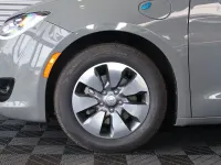 Gebraucht Chrysler Pacifica 264 PS (194 kW) 2020 Grau Van / Kleinbus