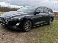 Gebraucht Ford Focus Titanium 150 PS (110 kW) 2019 Schwarz Limousine