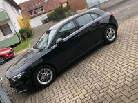 Gebraucht Mercedes A200 163 PS (119 kW) 2018 Schwarz Limousine