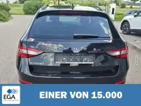 Gebraucht Skoda Superb 150 PS (110 kW) 2022 Schwarz metallic Kombi