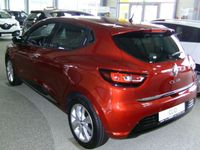 Gebraucht Renault Clio IV LIMITED Deluxe 73 PS (53 kW) 2016 Rot metallic Kleinwagen