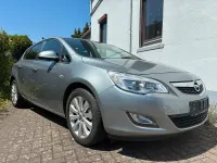 Gebraucht Opel Astra 140 PS (102 kW) 2011 Grau Kleinwagen