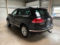 Gebraucht VW Touareg 262 PS (192 kW) 2015 Schwarz SUV