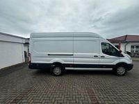 Second-hand Ford Transit 155 CP (114 kW) 2016 Alb Monovolum