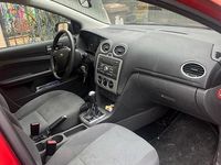 Gebraucht Ford Focus 80 PS (58 kW) 2005 Rot Limousine
