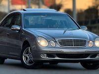 Usata Mercedes E220 150 CV (110 kW) 2003 Argento Berlina