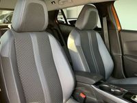 Gebraucht Peugeot e-2008 Allure 100 kW (136 PS) 2020 Orange / fusionorange / metallic SUV