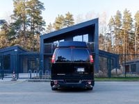 Second-hand Chevrolet Express 314 CP (230 kW) 2013 Negru Monovolum
