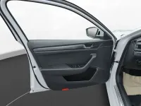 Gebraucht Skoda Superb Premium Edition 150 PS (110 kW) 2023 Moonweiss metallic Kombi