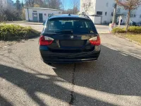 Gebraucht BMW 320 150 PS (110 kW) 2007 Blau Kombi