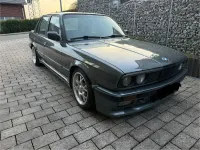 Gebraucht BMW 325 171 PS (125 kW) 1987 Grau Limousine