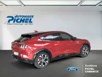 Gebraucht Ford Mustang Mach-E 197 kW (269 PS) 2022 Rot(metallic) SUV