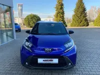 Neu Toyota Aygo X 72 PS (52 kW) 2025 Juniper blue/ night sky black SUV