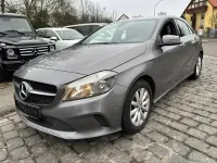 Gebraucht Mercedes A180 Style 145 PS (106 kW) 2016 Grau Limousine