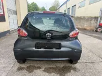 Second-hand Toyota Aygo Cool 68 CP (50 kW) 2010 Gri Hatchback