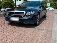 Gebraucht Mercedes E220 194 PS (142 kW) 2016 Blau Limousine