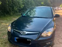 Gebraucht Hyundai i30 109 PS (80 kW) 2011 Schwarz Limousine