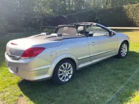 Gebraucht Opel Astra Cabriolet 150 PS (110 kW) 2007 Silber Cabrio