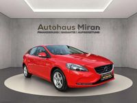 Gebraucht Volvo V40 114 PS (83 kW) 2013 Rot Limousine