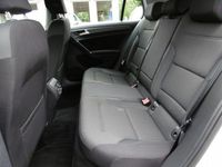 Gebraucht VW e-Golf 100 kW (136 PS) 2018 Weiß Kleinwagen