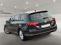 Gebraucht VW Passat Highline 150 PS (110 kW) 2017 Uranograu Kombi