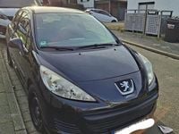 Gebraucht Peugeot 207 95 PS (69 kW) 2011 Schwarz Kleinwagen