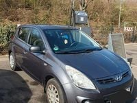 Gebraucht Hyundai i20 Classic 77 PS (56 kW) 2013 Grau Kleinwagen