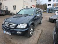 Gebraucht Mercedes ML270 163 PS (119 kW) 2005 Schwarz SUV