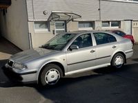 gebraucht Skoda Octavia 1.6L 1.Hand