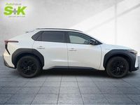 Gebraucht Toyota bZ4X Basis 164 kW (224 PS) 2023 Platinumweiß perleffekt SUV