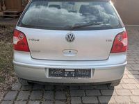 Gebraucht VW Polo 75 PS (55 kW) 2004 Silber Kleinwagen