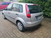 Gebraucht Ford Fiesta 68 PS (50 kW) 2003 Silber Kleinwagen