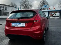 Gebraucht Ford Fiesta 68 PS (50 kW) 2009 Rot Kleinwagen
