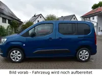 Second-hand Opel Combo Life Elegance 131 CP (96 kW) 2022 Albastru Monovolum