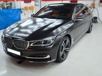 Gebraucht BMW 760L 609 PS (447 kW) 2017 Braun Limousine