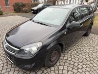 Gebraucht Opel Astra 90 PS (66 kW) 2010 Schwarz Limousine