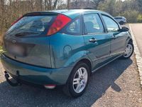 Gebraucht Ford Focus 116 PS (85 kW) 1999 Grün Kleinwagen