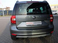 Gebraucht Skoda Yeti Drive 110 PS (80 kW) 2017 Grau SUV